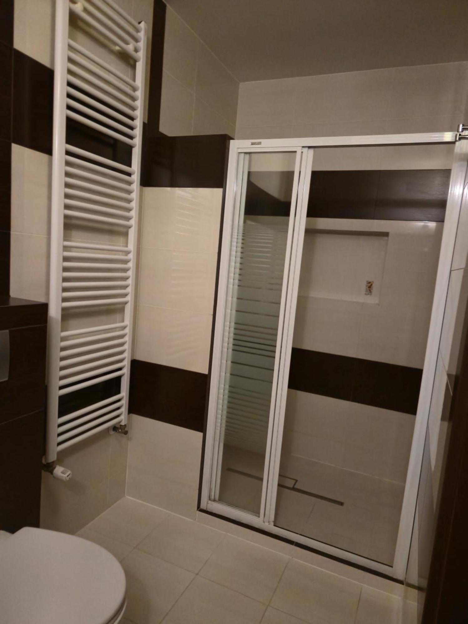 Hotel Dworski Galaktyczny Park Warzymice Dış mekan fotoğraf